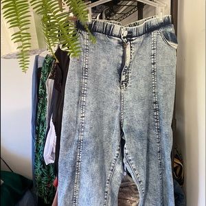 Blue acid wash denim pants